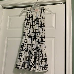 Love… Ady size XS black and white skater mini dress summer fall abstract